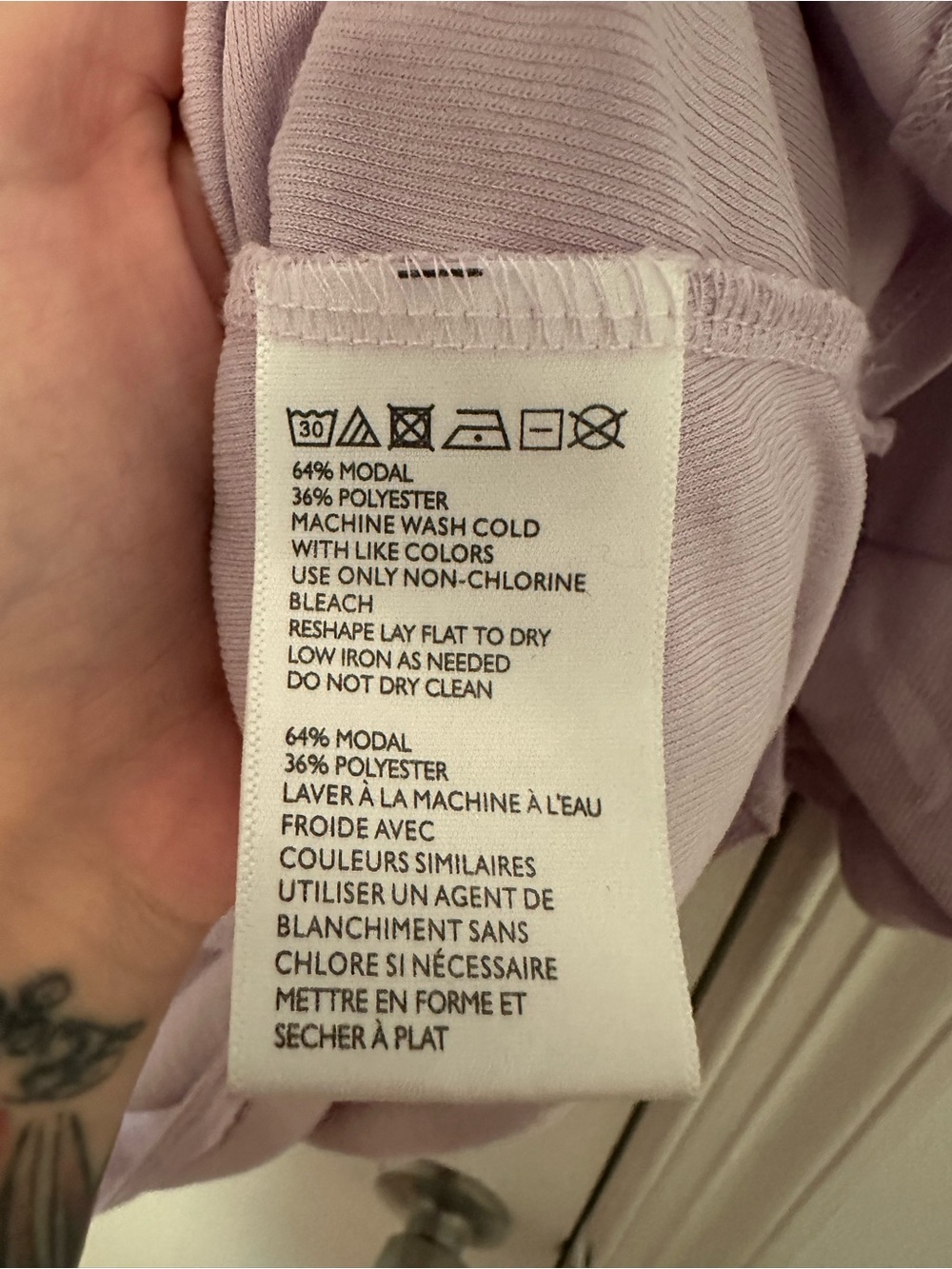 silence + noise Twist-Front V-Neck Tunic in Dusty Lavender - Picture 4 of 5
